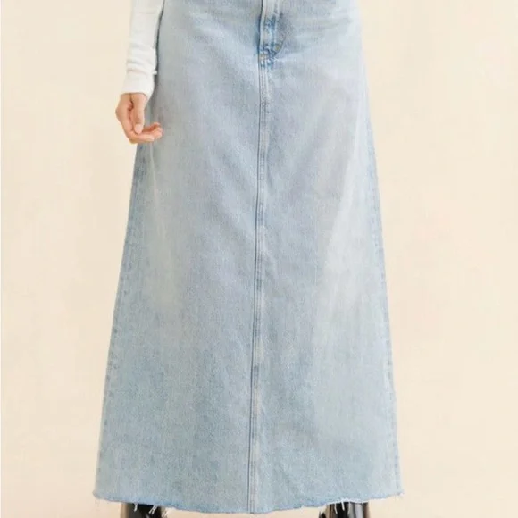 AGOLDE Denim Raw-edge Skirt, Size 25, color washed light blue - Picture 2 of 7
